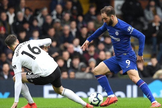 艾顿终暴走！末节统治内线，雷迪克发布会持续称赞，亲承设计战术